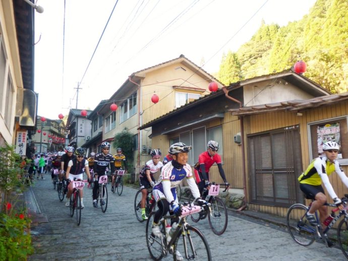 「2015年 第9回ツール・ド・湯平サイクリング大会」がスタートしました！